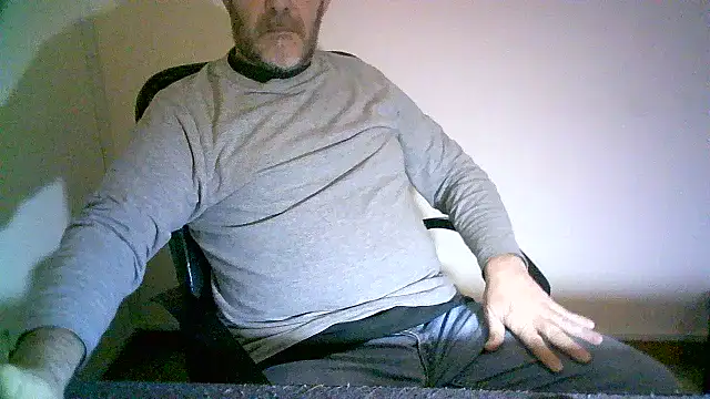 Snapshot of Greek_Passion chatting on 6, 12, 2024 Greek Passion online show from 6, 12, 2024