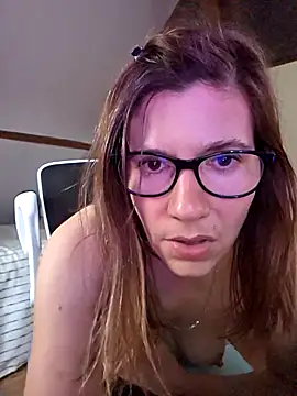 Snapshot of Lina_lou4 chatting on 13, 11, 2025 Lina lou4 online show from 13, 11, 2025