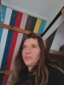 Snapshot of Lina_lou4 chatting on 29, 11, 2025 Lina lou4 online show from 29, 11, 2025