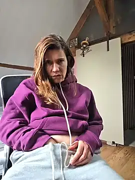 Snapshot of Lina_lou4 chatting on 15, 12, 2025 Lina lou4 online show from 15, 12, 2025