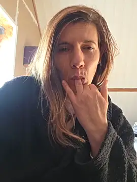 Snapshot of Lina_lou4 chatting on 16, 12, 2025 Lina lou4 online show from 16, 12, 2025