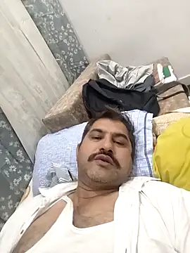 Snapshot of Amandev7 chatting on 11, 6, 2026 Amandev7 online show from 11, 6, 2026