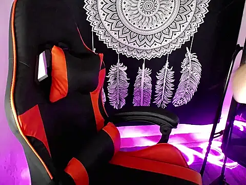 PirateEmpressBoaAico online show from 10, 10, 2025