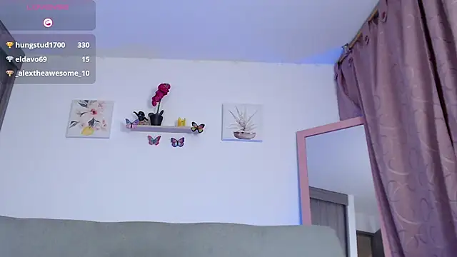 Annaross2 online show from 9, 1, 2025