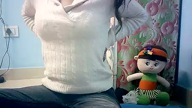 Snapshot of lovelydesi21 chatting on 19, 1, 2025 lovelydesi21 online show from 19, 1, 2025