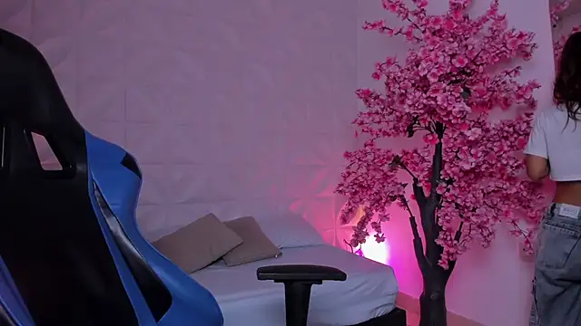 cora 22 online show from 17, 3, 2026