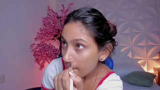 cora 22 online show from 7, 4, 2026