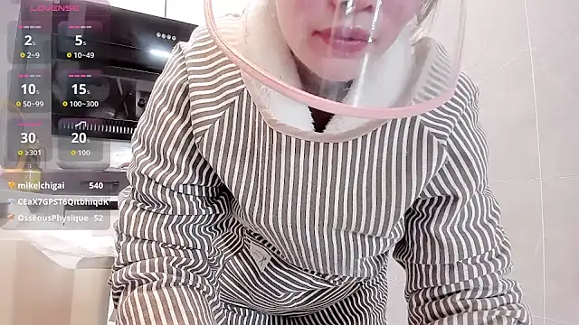 Vivian-6 online show from 8, 3, 2026