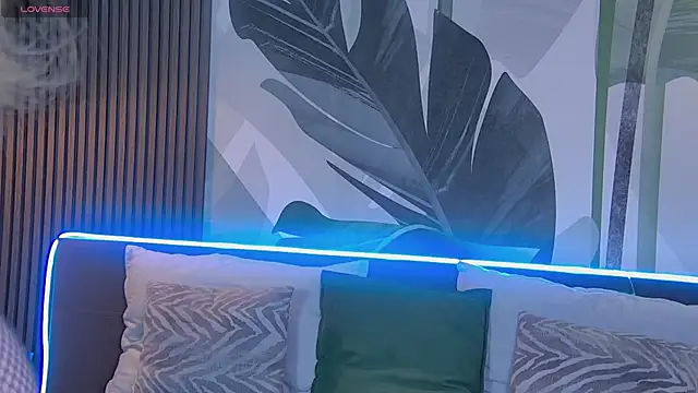 RubyValen online show from 30, 1, 2025