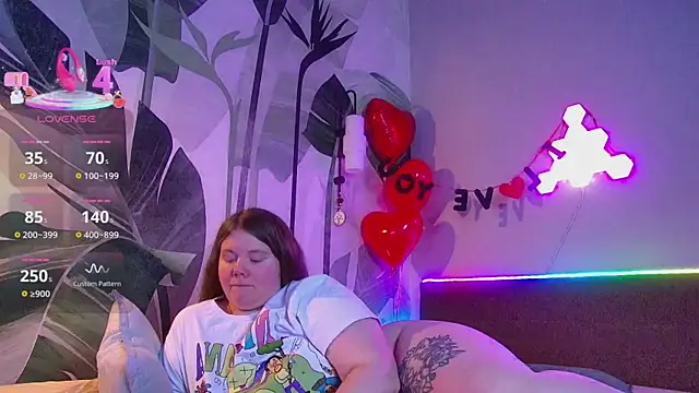 Snapshot of RubyValen chatting on 17, 2, 2026 RubyValen online show from 17, 2, 2026