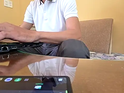 Snapshot of MaNgoc666 chatting on 5, 5, 2026 MaNgoc666 online show from 5, 5, 2026