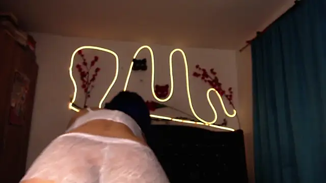 Snapshot of pussytight_pervert chatting on 7, 3, 2025 pussytight pervert online show from 7, 3, 2025