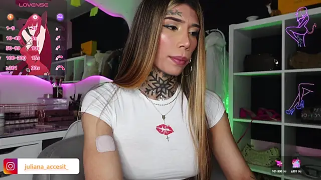 caroline cossei online show from 15, 1, 2025