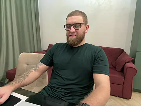 Bear bear  online show from 13, 3, 2025