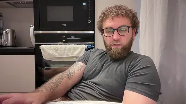 Bear bear  online show from 30, 6, 2026