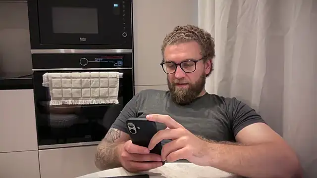 Bear bear  online show from 13, 7, 2026