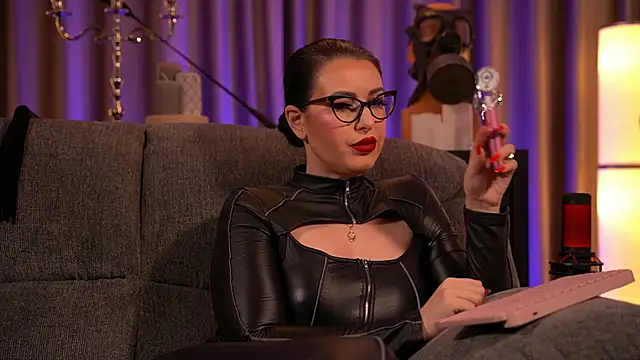 kelly kent online show from 3, 2, 2025