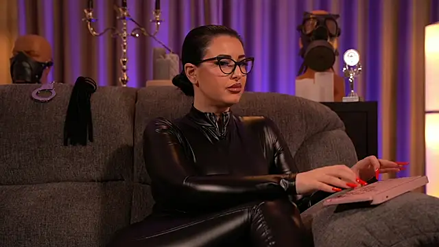 kelly kent online show from 1, 3, 2025