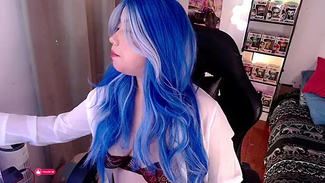 Snapshot of Emmy_Ruiz chatting on 5, 12, 2025 Emmy Ruiz online show from 5, 12, 2025