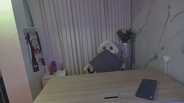 Scarlett collins02 online show from 1, 2, 2025