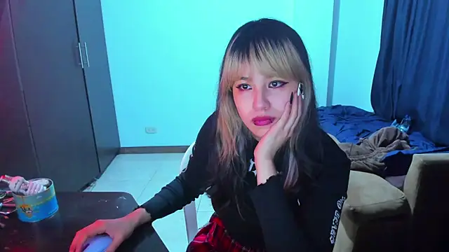 Akane-Mou online show from 6, 1, 2025