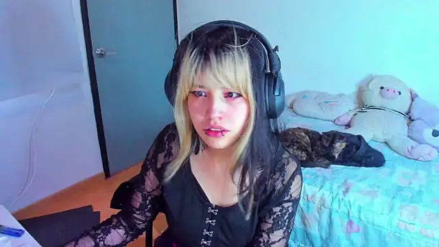 Akane-Mou online show from 14, 1, 2025