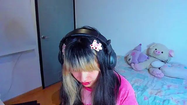 Akane-Mou online show from 18, 1, 2025