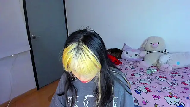 Akane-Mou online show from 25, 2, 2025