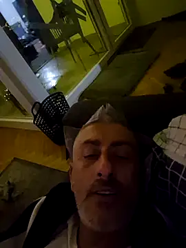 Snapshot of cuci45 chatting on 19, 12, 2025 cuci45 online show from 19, 12, 2025