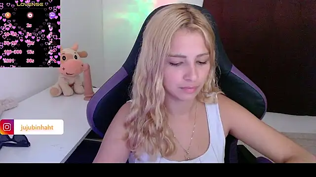 jujubinhahot online show from 8, 3, 2025