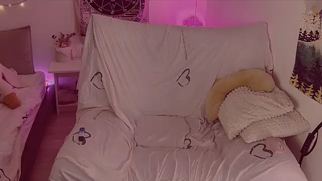 cutenessa online show from 18, 12, 2025