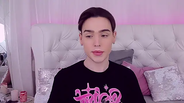 RobbyCharming online show from 8, 2, 2025