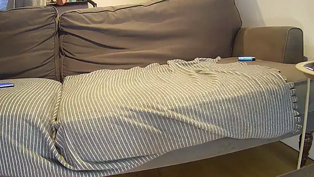 uk-bobbie-uk online show from 7, 12, 2024