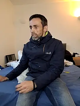 uk-bobbie-uk online show from 30, 11, 2025