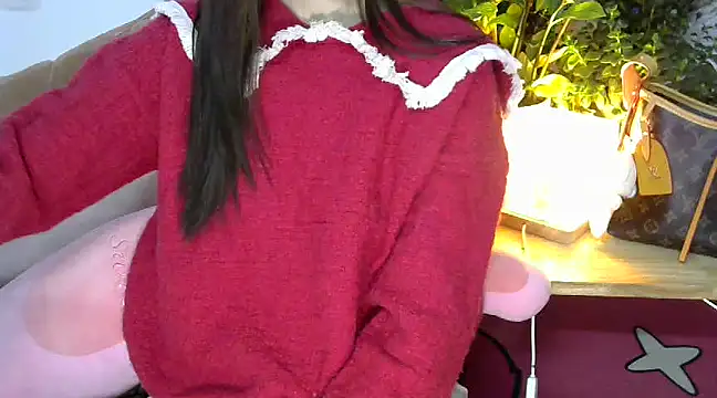 PinkCoi888 online show from 28, 2, 2025