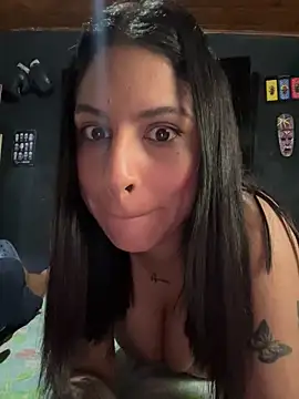 charlotte stevenss  online show from 20, 12, 2025