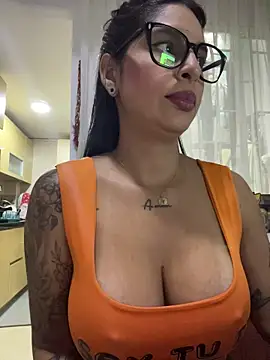 Snapshot of charlotte_stevenss_ chatting on 19, 5, 2026 charlotte stevenss online show from 19, 5, 2026