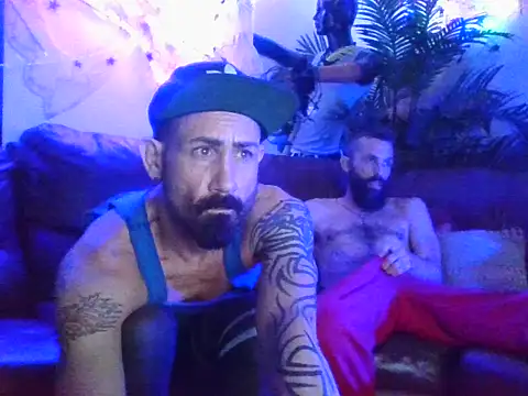 Snapshot of ItalianPapiDripDrip chatting on 8, 2, 2025 ItalianPapiDripDrip online show from 8, 2, 2025