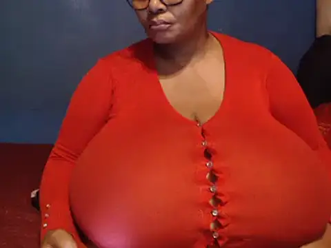 CUTEFIRMMELONSS online show from 18, 2, 2025