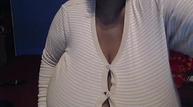 CUTEFIRMMELONSS online show from 7, 3, 2025