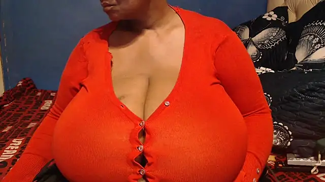 CUTEFIRMMELONSS online show from 23, 3, 2026