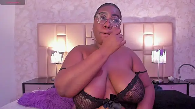 Snapshot of Darnellqueen chatting on 18, 2, 2025 Darnellqueen online show from 18, 2, 2025