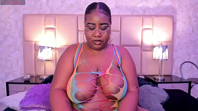 Snapshot of Darnellqueen chatting on 21, 2, 2025 Darnellqueen online show from 21, 2, 2025