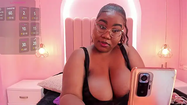 Darnellqueen online show from 3, 2, 2026