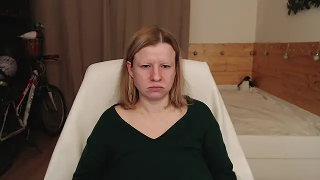 Snapshot of Exponent_5 chatting on 6, 12, 2024 Exponent 5 online show from 6, 12, 2024