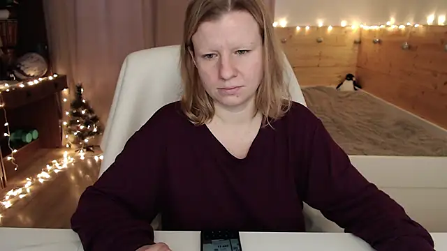 Snapshot of Exponent_5 chatting on 18, 12, 2024 Exponent 5 online show from 18, 12, 2024