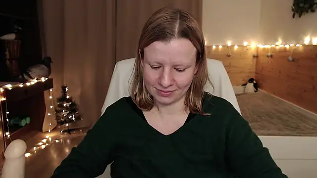 Snapshot of Exponent_5 chatting on 28, 12, 2024 Exponent 5 online show from 28, 12, 2024