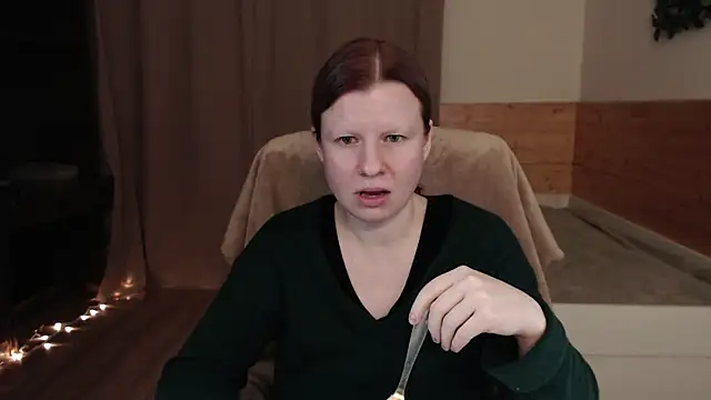 Snapshot of Exponent_5 chatting on 1, 3, 2025 Exponent 5 online show from 1, 3, 2025