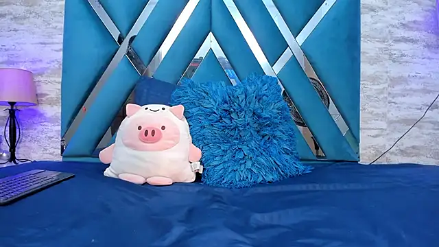 Snapshot of lara_murphy chatting on 21, 1, 2025 lara murphy online show from 21, 1, 2025