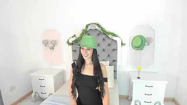 Valentina Ross  online show from 17, 3, 2026